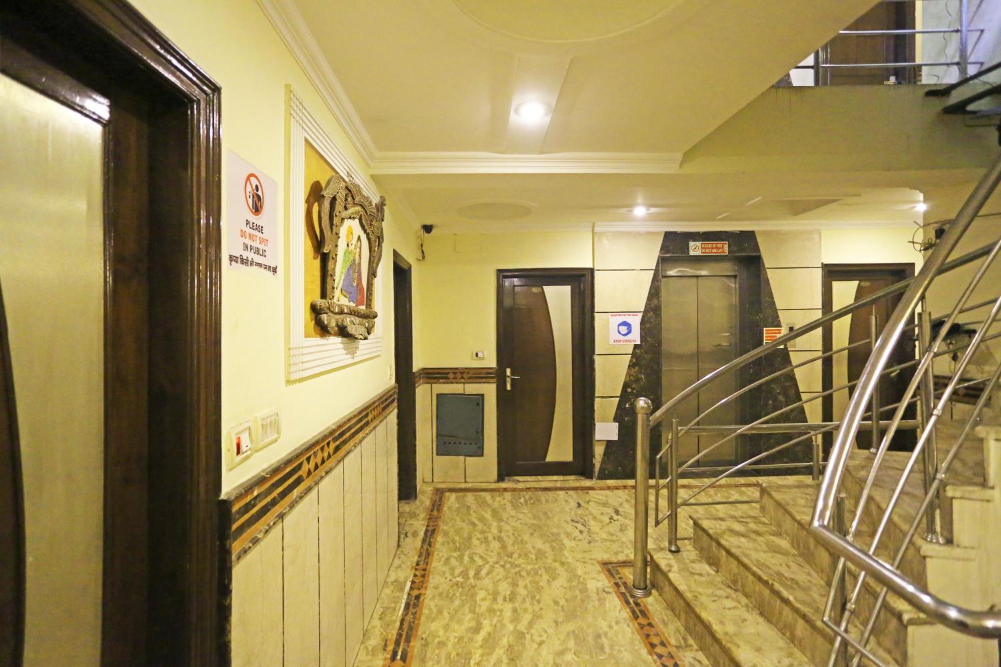 Hotel Ratandeep At Paharganj Nueva Delhi Exterior foto